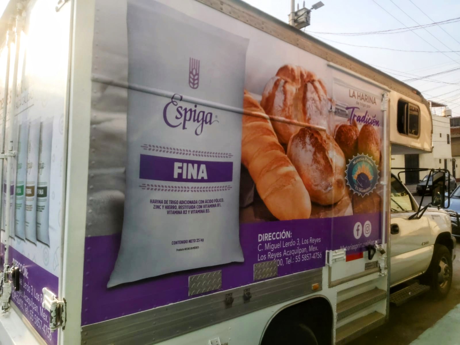 Rotulación de camión para panadería Espiga Rotulación de camión para panadería Espiga